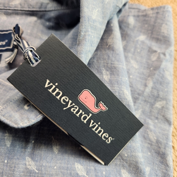Vineyard Vines NWT Classic Fit SS Micro Palm Chambray Casuel Button Down Shirt. - Picture 4 of 15